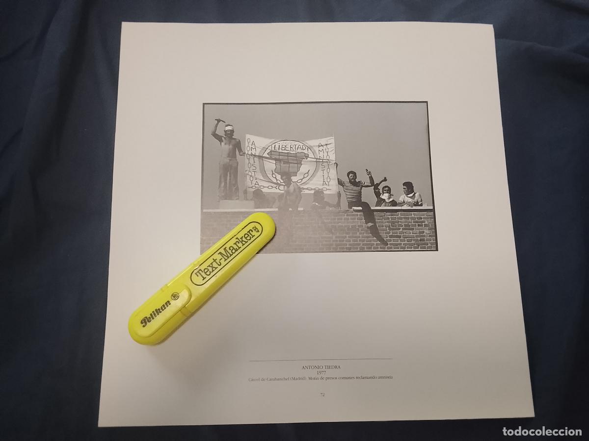 Fotograf&iacute;a antigua: foto - lamina 1977 carcel de carabanchel madrid motin de presos comunes reclamando amnistia