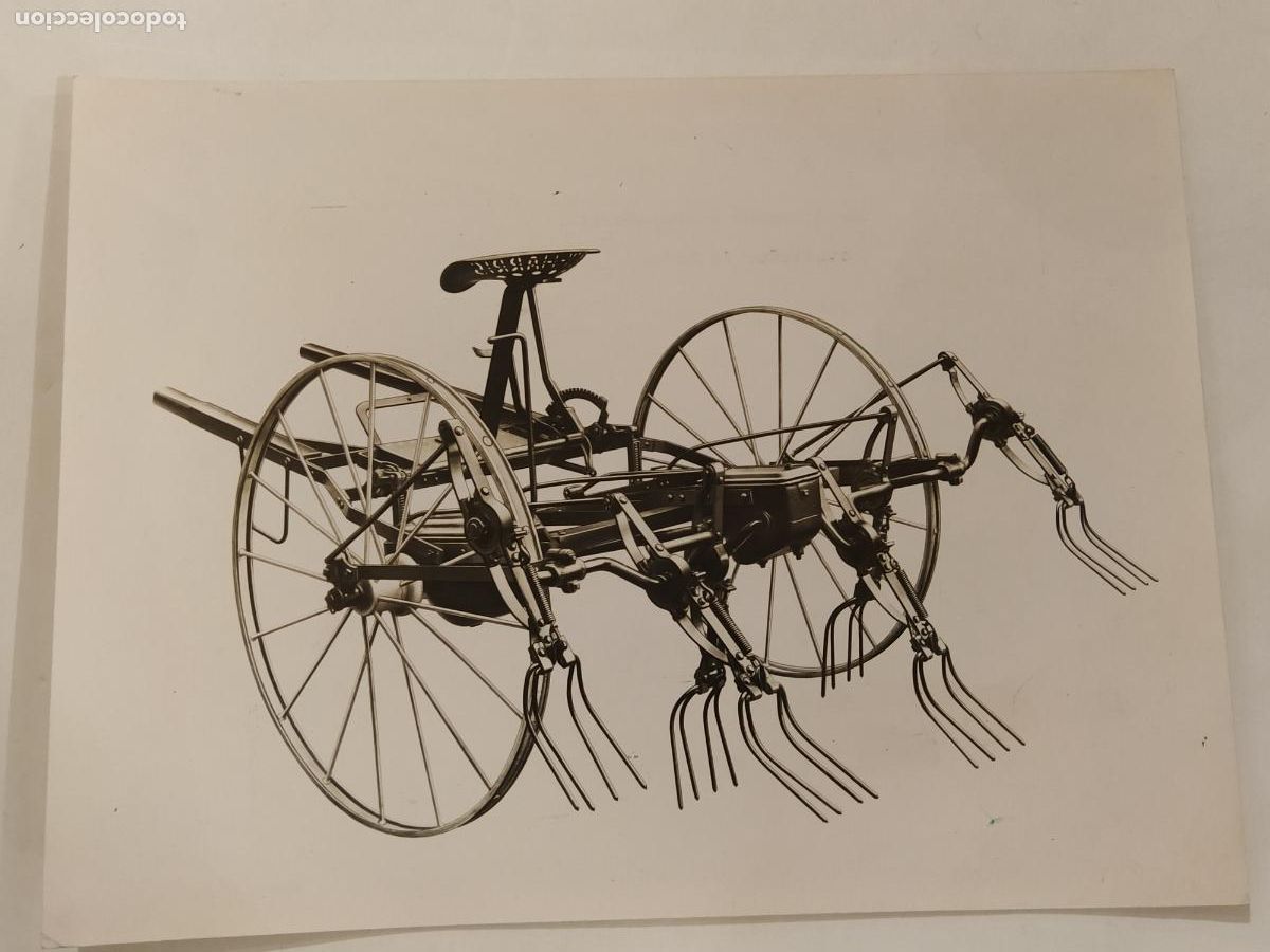 Fotograf&iacute;a antigua: HENIFICADOR MASSEY HARRIS - REVOLVEDOR HENO - FOTO PARESA HERMANOS - FOTOGRAFIA ANTIGUA -(K-15.320)