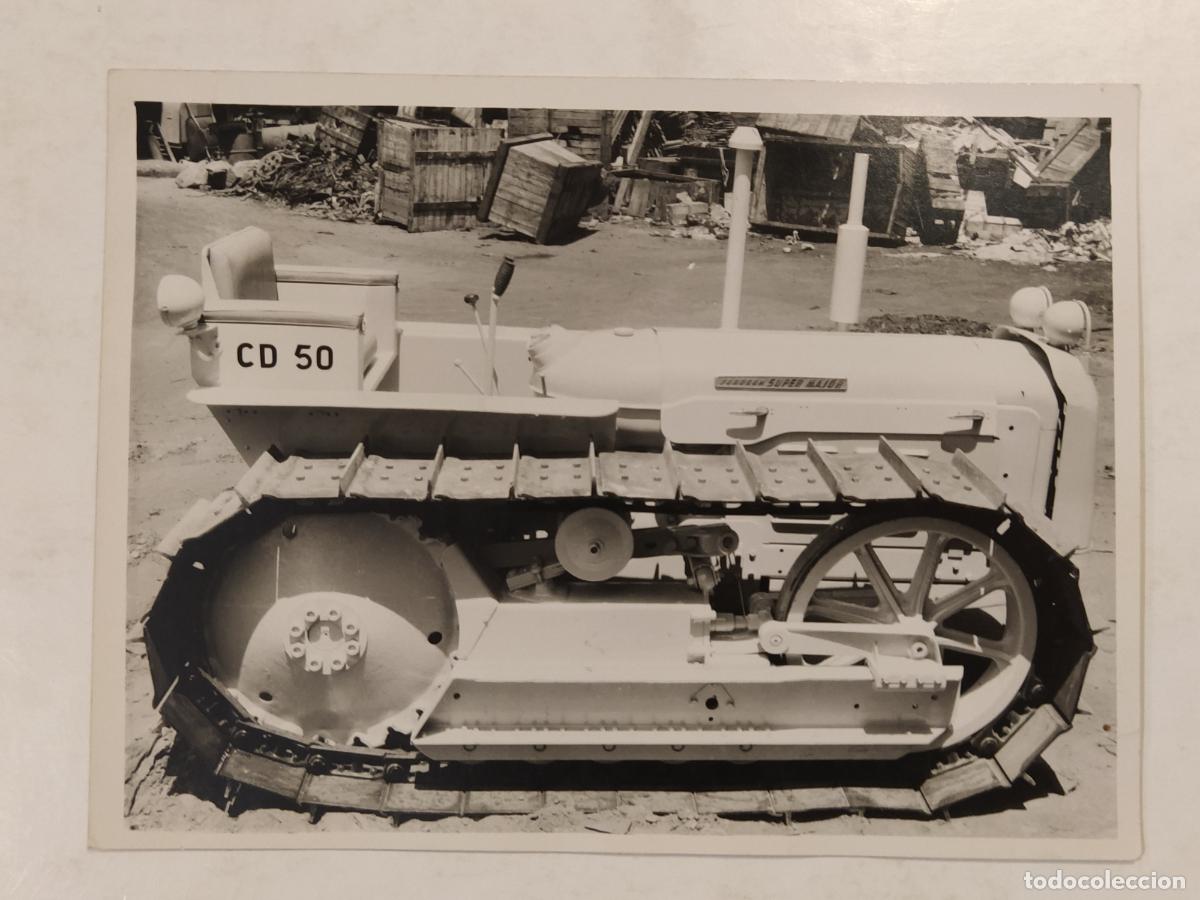 Fotograf&iacute;a antigua: CATERPILAR TRACTOR AGRICOLA CON TRACCION A BASE METALICA - FOTOGRAFIA ANTIGUA -(K-15.335)