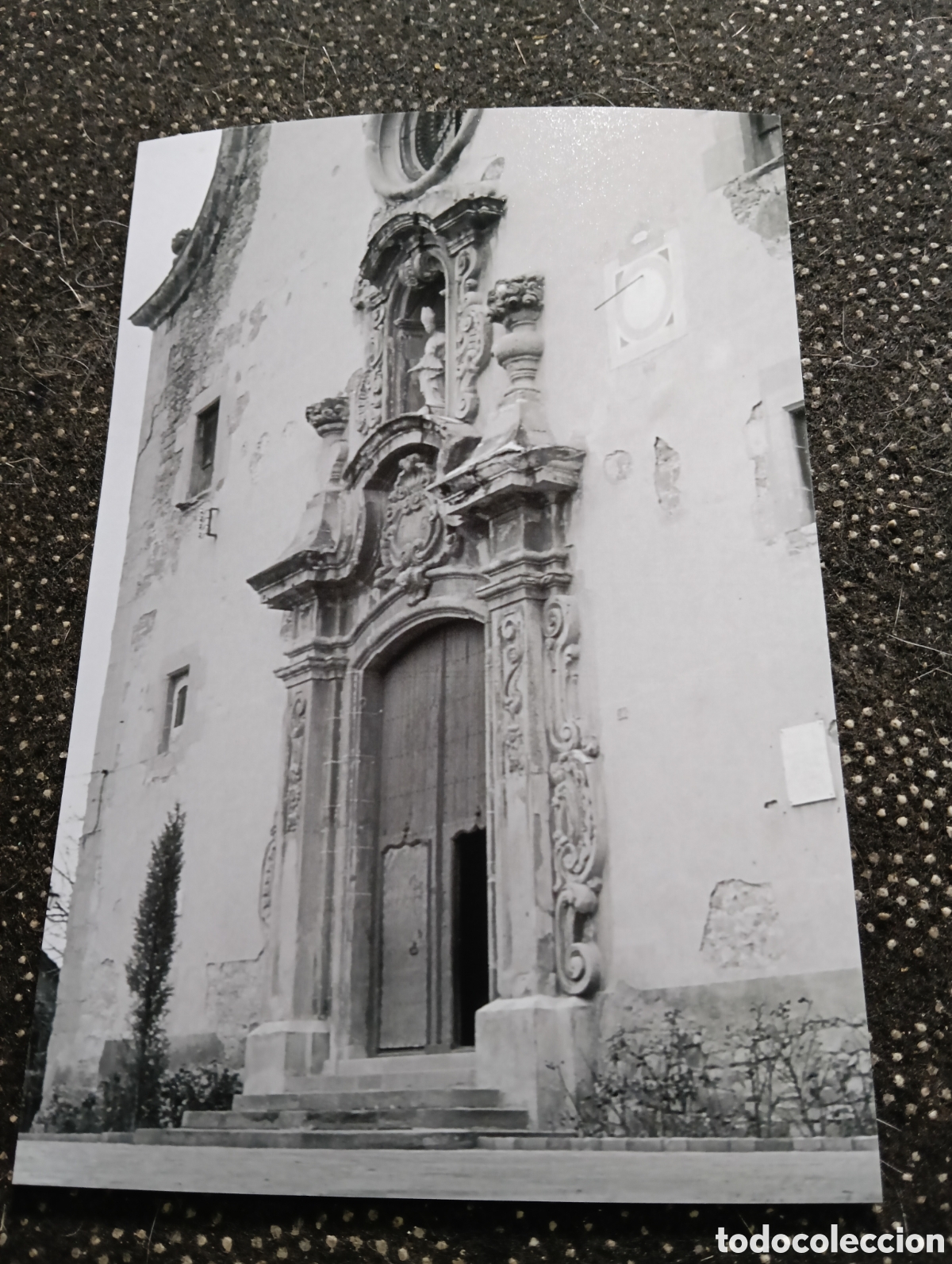 Fotograf&iacute;a antigua: Fotograf&iacute;a de LA PORTADA, IGLESIA DE SANT BOY DEL LLU&Ccedil;ANES 25-12-1959 - est&aacute; fotograf&iacute;a est&aacute; sacada
