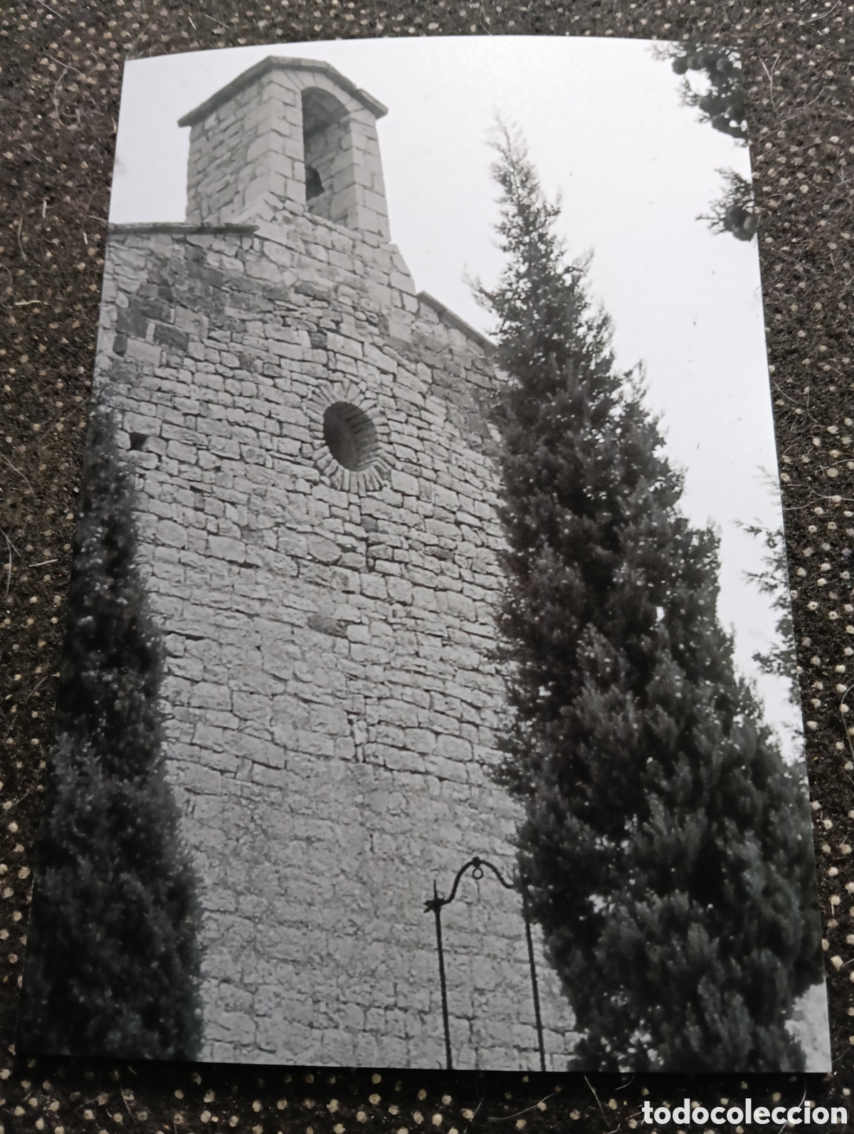 Fotograf&iacute;a antigua: Fotograf&iacute;a del FRONTIS DE LA ESGLESIA DE PUIG DE LA CREU, CASTELLAR DEL VALLES 19-4-1959 - est&aacute; foto
