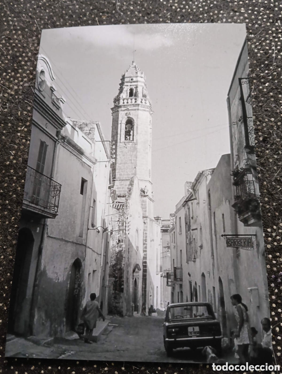 Fotograf&iacute;a antigua: Fotograf&iacute;a de UN CARRER LA POBLA DE MONTORNES Y ESGLESIA 13-8-1959 - est&aacute; fotograf&iacute;a est&aacute; sacada de