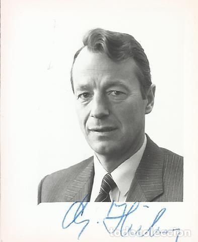 Fotograf&iacute;a antigua: Gerhard Heiberg. Presidente Comit&eacute; Ol&iacute;mpico Lillehammer. 1994. Fotograf&iacute;a firmada. 6,5x 5 cm.