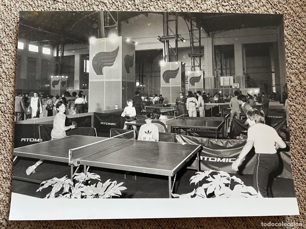 Fotograf&iacute;a antigua: FOTOGRAFIA ARCHIVO BARCELONA CAMPEONATO PING-PONG ATOMIC