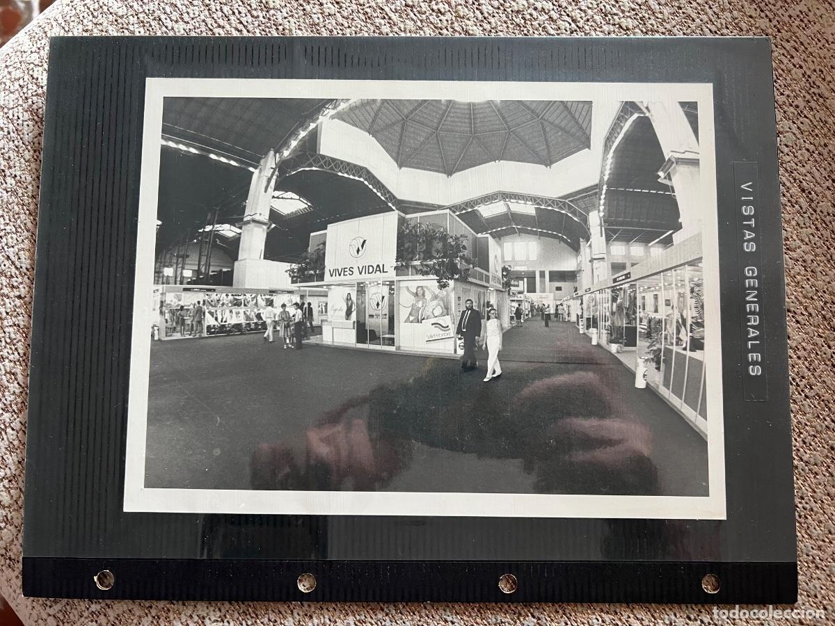 Fotografia antiga: 3 FOTOGRAFIAS ORIGINALES FERIA MUESTRAS BARCELONA STAND BA&Ntilde;ADORES VIVES VIDAL