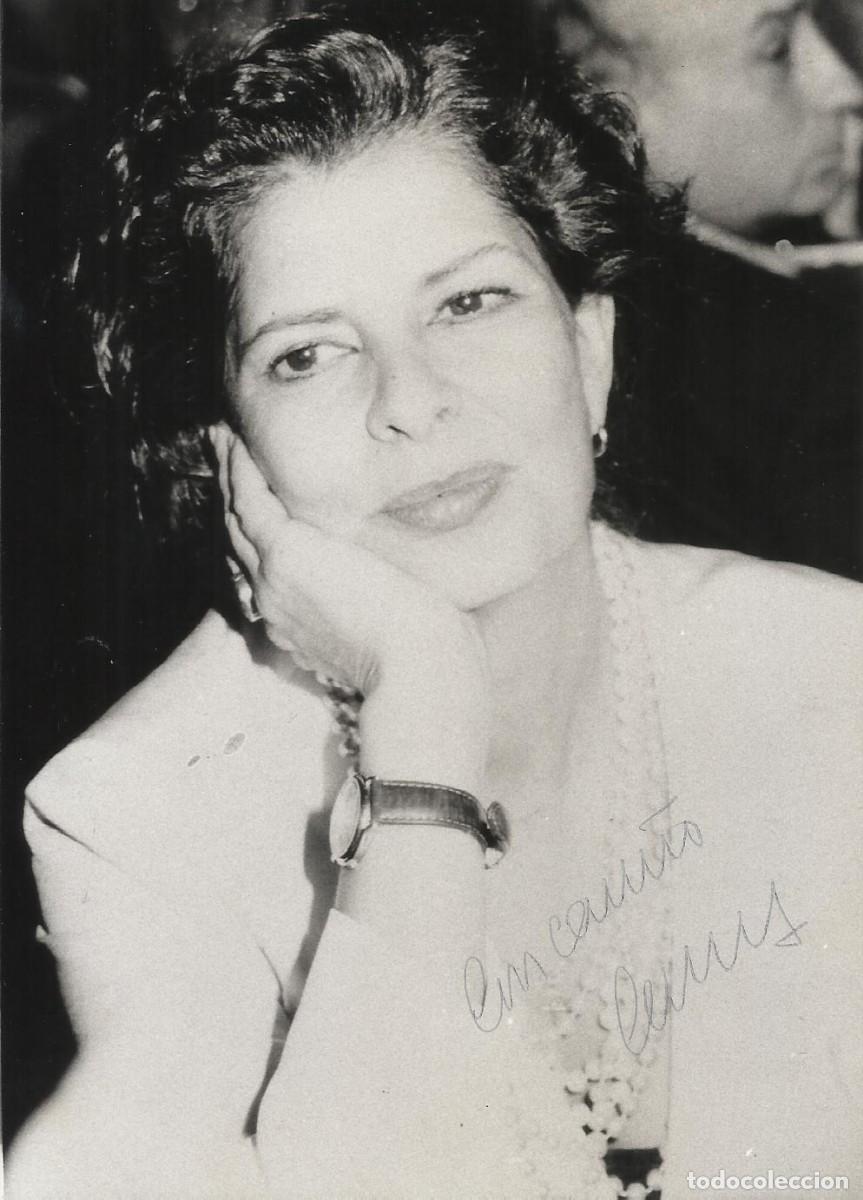 Fotograf&iacute;a antigua: Carmen Alborch. Fotograf&iacute;a firmada y dedicada. Ministra de Cultura (1993-1996). 1993. 18x12,5 cm.