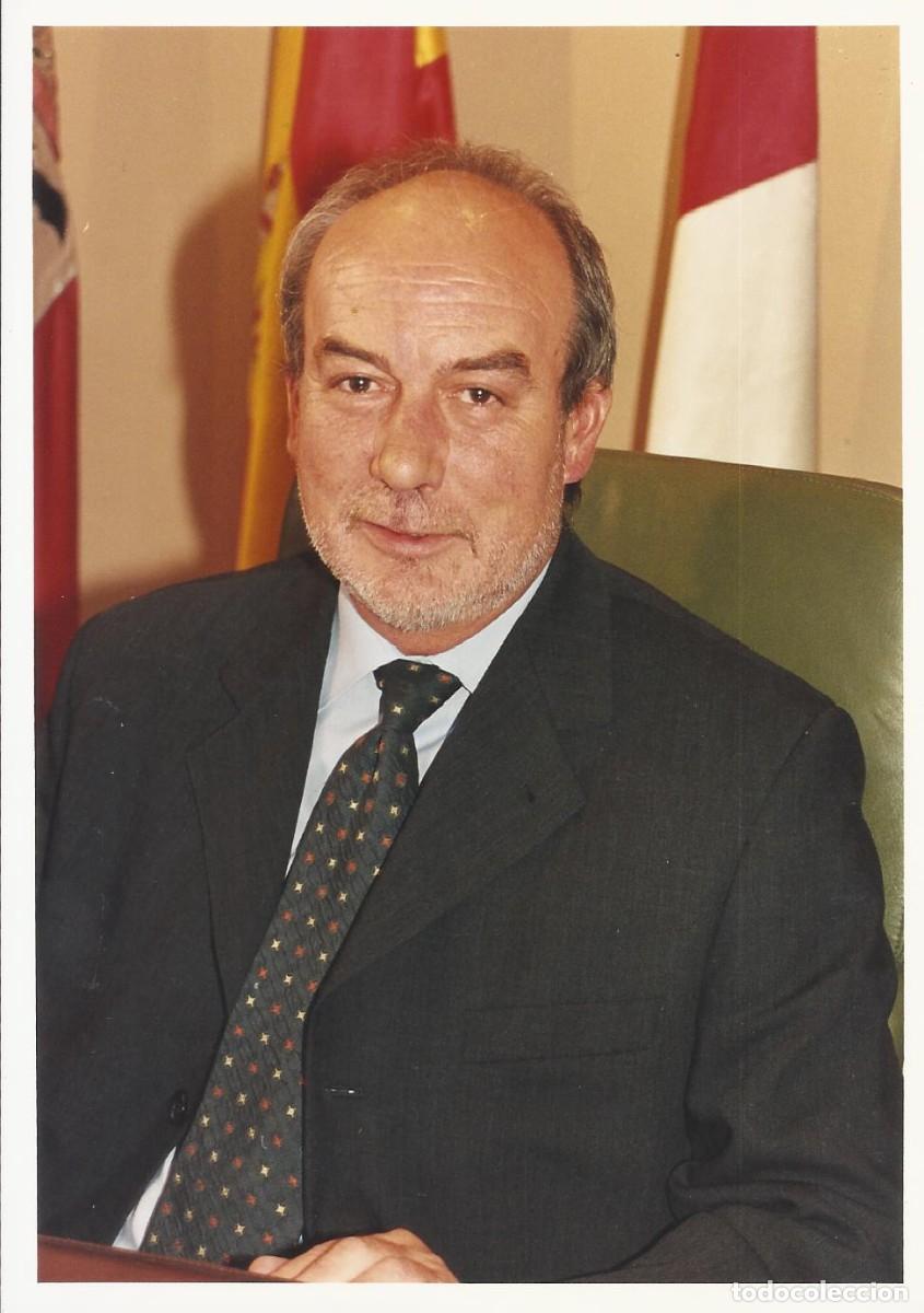 Fotograf&iacute;a antigua: Manuel P&eacute;rez. Alcalde Albacete (1999-2008). Fotograf&iacute;a firmada y dedicada. 1999. 18x13 cm.