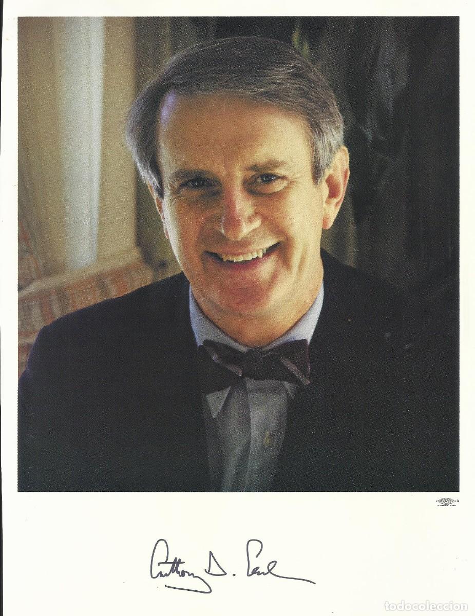 Fotograf&iacute;a antigua: Anthony Scally Earl. Gobernador Estado Wisconsin (1983-1987). 1986. Fotograf&iacute;a firmada. 28x21,5 cm.