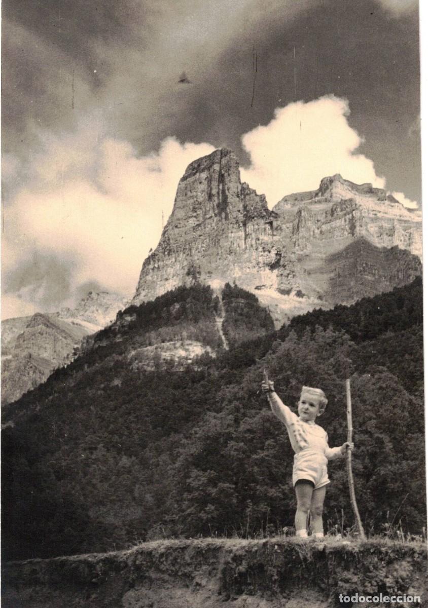 Fotograf&iacute;a antigua: :::: LL179 - FOTOGRAFIA - NI&Ntilde;ITO EN ORDESA - 1958 - 18 X 12 CM.