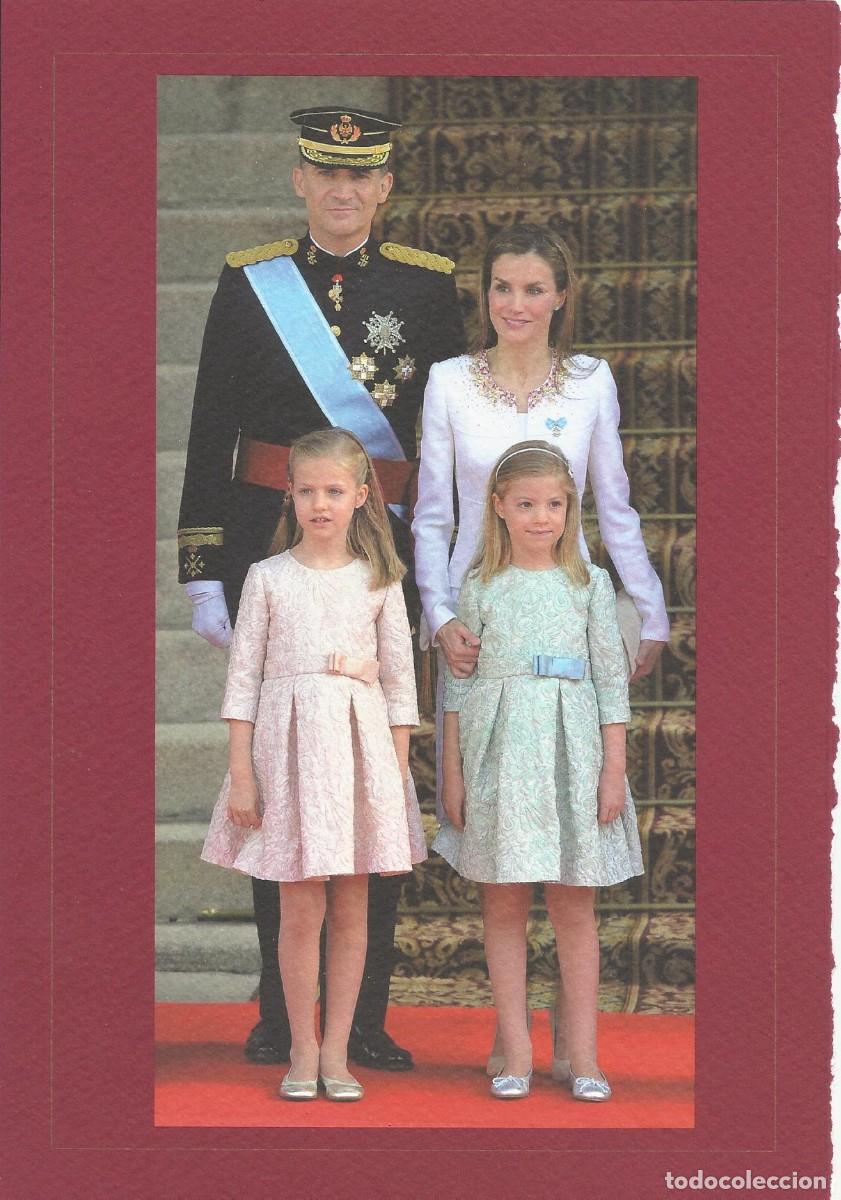 Fotograf&iacute;a antigua: Familia Real Espa&ntilde;ola. 2015. Fotografia y felicitaci&oacute;n Navidad y A&ntilde;o Nuevo. 22x15 cm. Diptico.