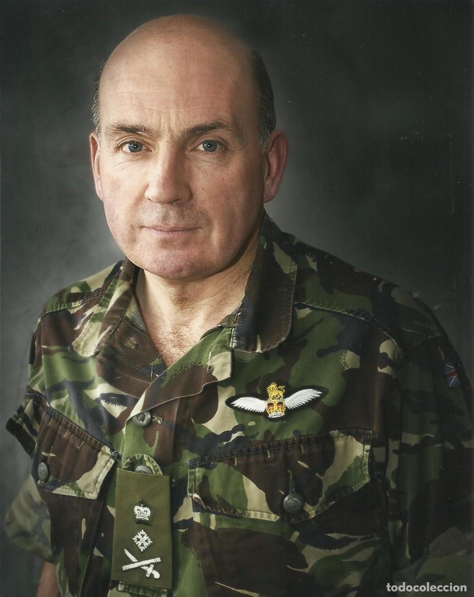 Fotograf&iacute;a antigua: Richard Dannatt. General Inglaterra. Jefe Estado Mayor. 2007. Fotografia. 25x20 cm. Papel Kodak.
