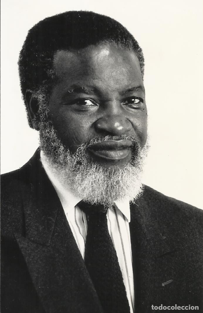 Fotograf&iacute;a antigua: Sam Nujoma. Fotografia firmada. Presidente Namibia. 14x9 cm. 1994. Ministerio de Informaci&oacute;n.