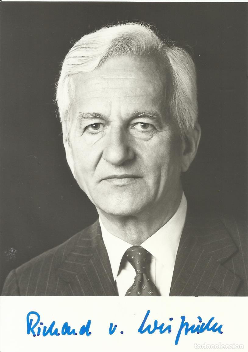 Fotograf&iacute;a antigua: Richard von Weizs&auml;cker. Presidente Alemania (1984-1994). Fotografia firmada. 14,5x10,5 cm. 1984.