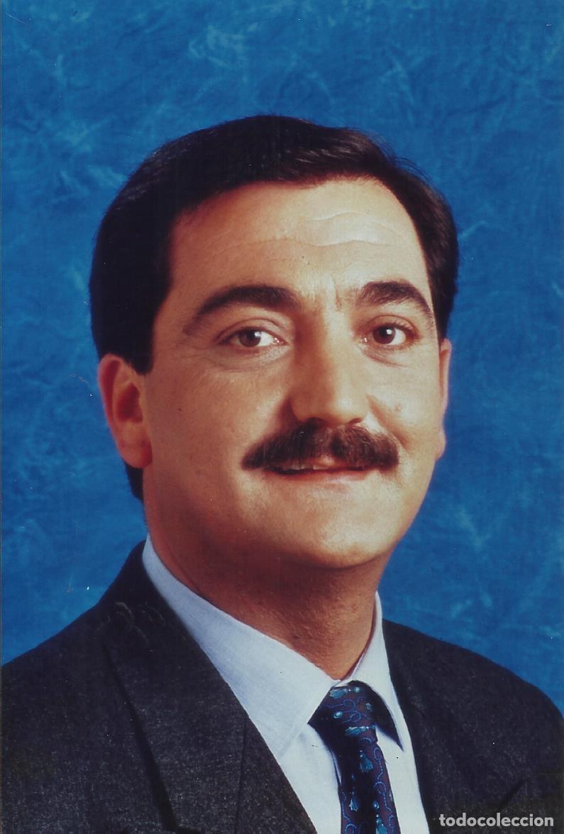 Fotograf&iacute;a antigua: Gonzalo Pi&ntilde;eiro. Alcalde de Santander. (1995-2007). Fotograf&iacute;a firmada detr&aacute;s. 1995. Papel Kodak.