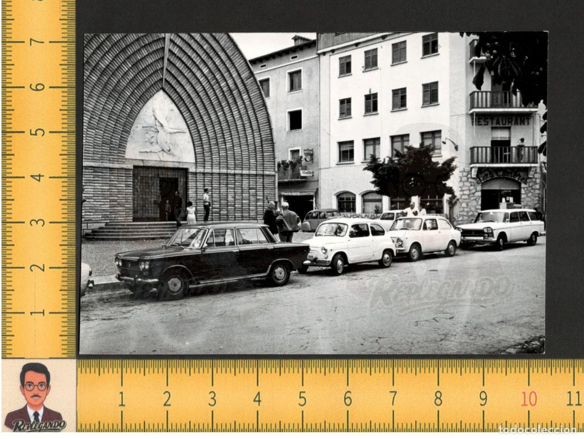 Fotograf&iacute;a antigua: PONT DE SUERT : IGLESIA COCHE SEAT 1500 600 850 - DUWARD RELOJ RESTAURANT LES CUMBRES - FOTO A&Ntilde;OS 60