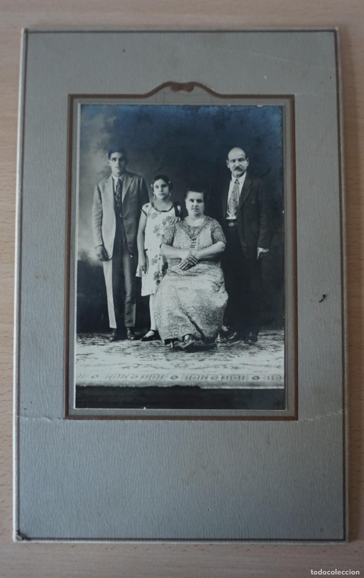 Antique Photography: Fotograf&iacute;a sobre cart&oacute;n, medidas foto 10,5 x 16, medidas cart&oacute;n 17 x 27 cm. Ver comentarios
