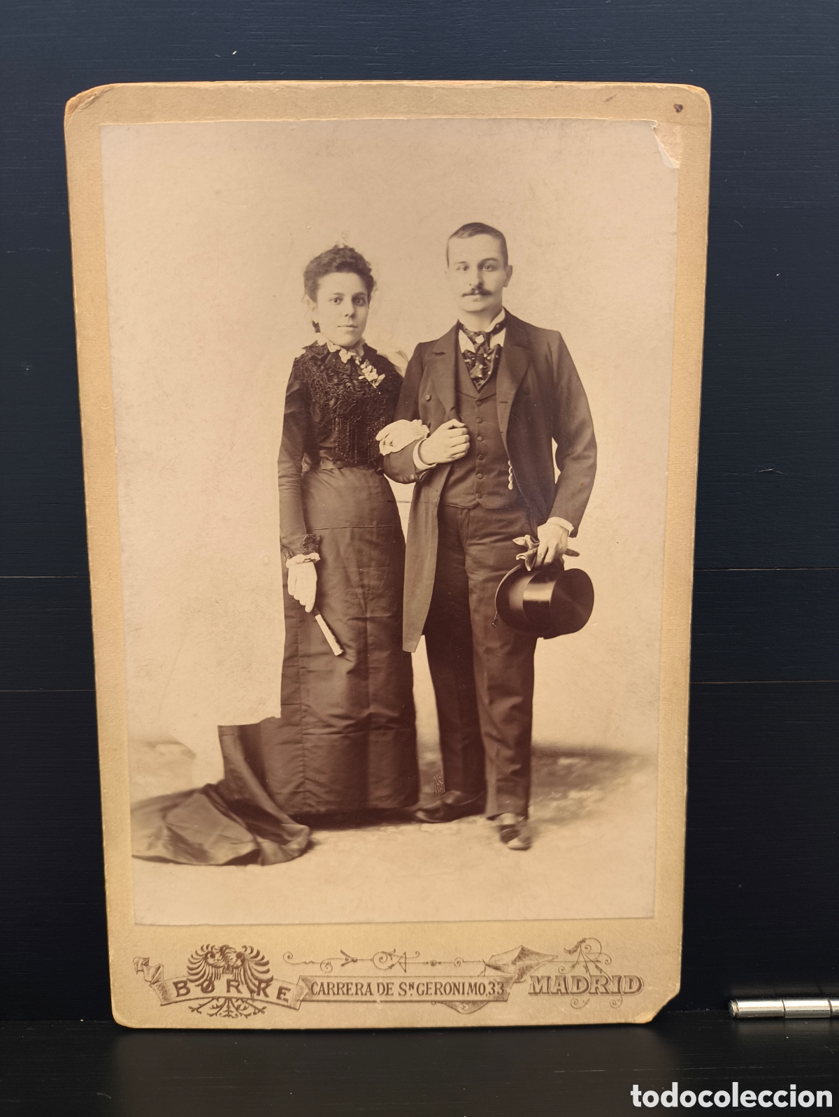 Fotograf&iacute;a antigua: Antigua fotograf&iacute;a retrato pareja alta sociedad Estudio Fotogr&aacute;fico Borke Foto A. S&aacute;enz Corona