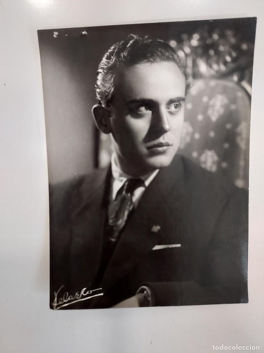 Fotograf&iacute;a antigua: FOTOGRAFO VELASCO. TRASERA JOSE M&ordf; GALLARDO &iquest;ACTOR?. 11 X 8 CM. CA. 1940-1950