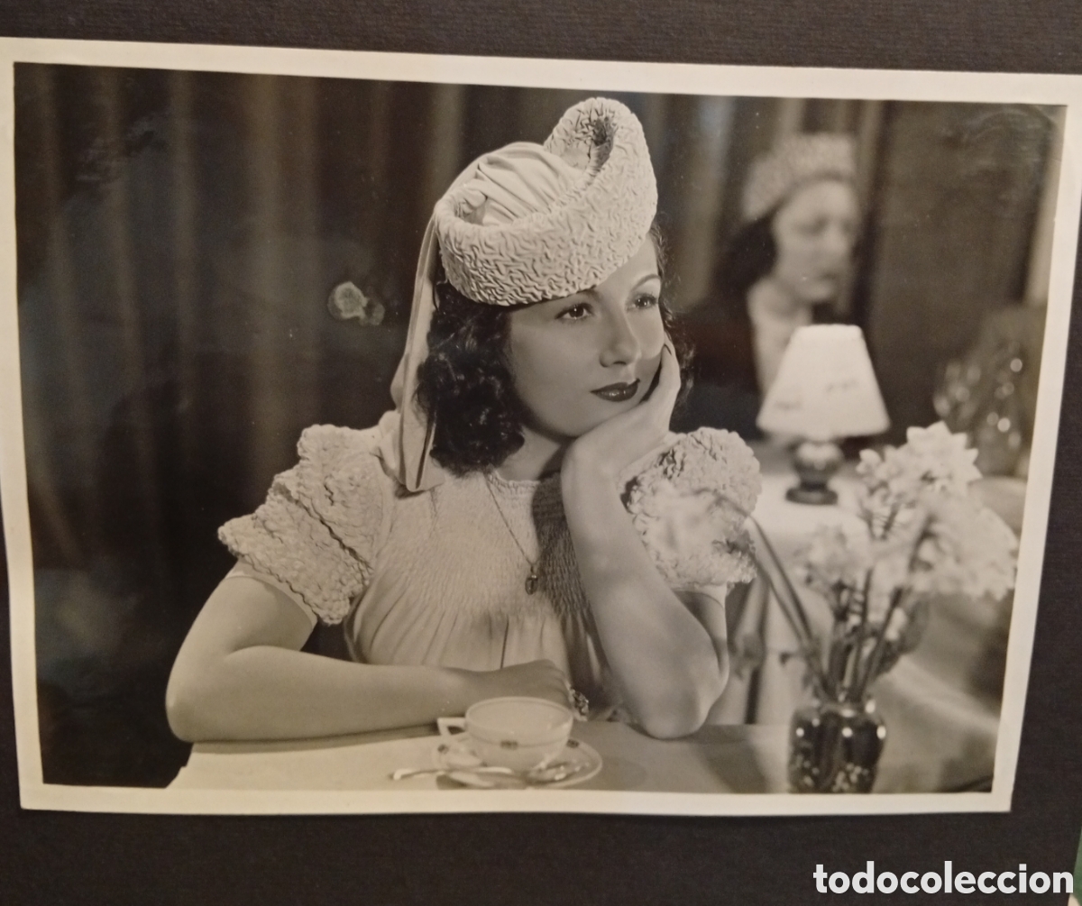 Fotograf&iacute;a antigua: Lote de 2 fotograf&iacute;as originales antiguas de los a&ntilde;os 50 de la afamada actriz Pastora Pe&ntilde;a y otras/
