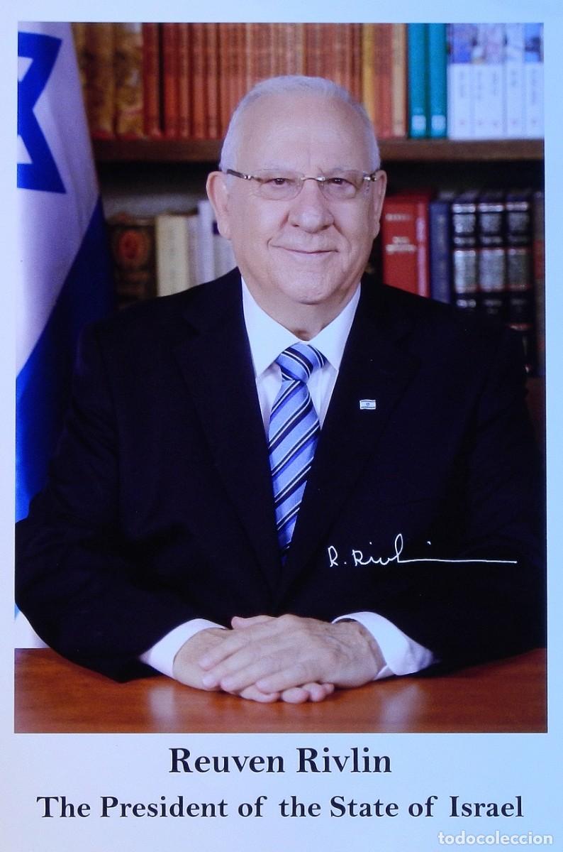 Fotograf&iacute;a antigua: Reuven Rivlin. Fotograf&iacute;a firmada. Presidente Israel (2014-2021). 30,5x20 cm. 2016. Papel Fujicolor.
