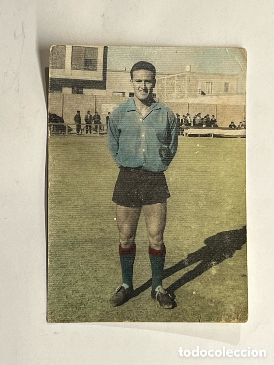 Fotograf&iacute;a antigua: F&Uacute;TBOL.. Valencia Pasi&oacute;n por el f&uacute;tbol. Fotograf&iacute;a antigua coloreada (h.1940?) Medidas: 7,5 x 10,5