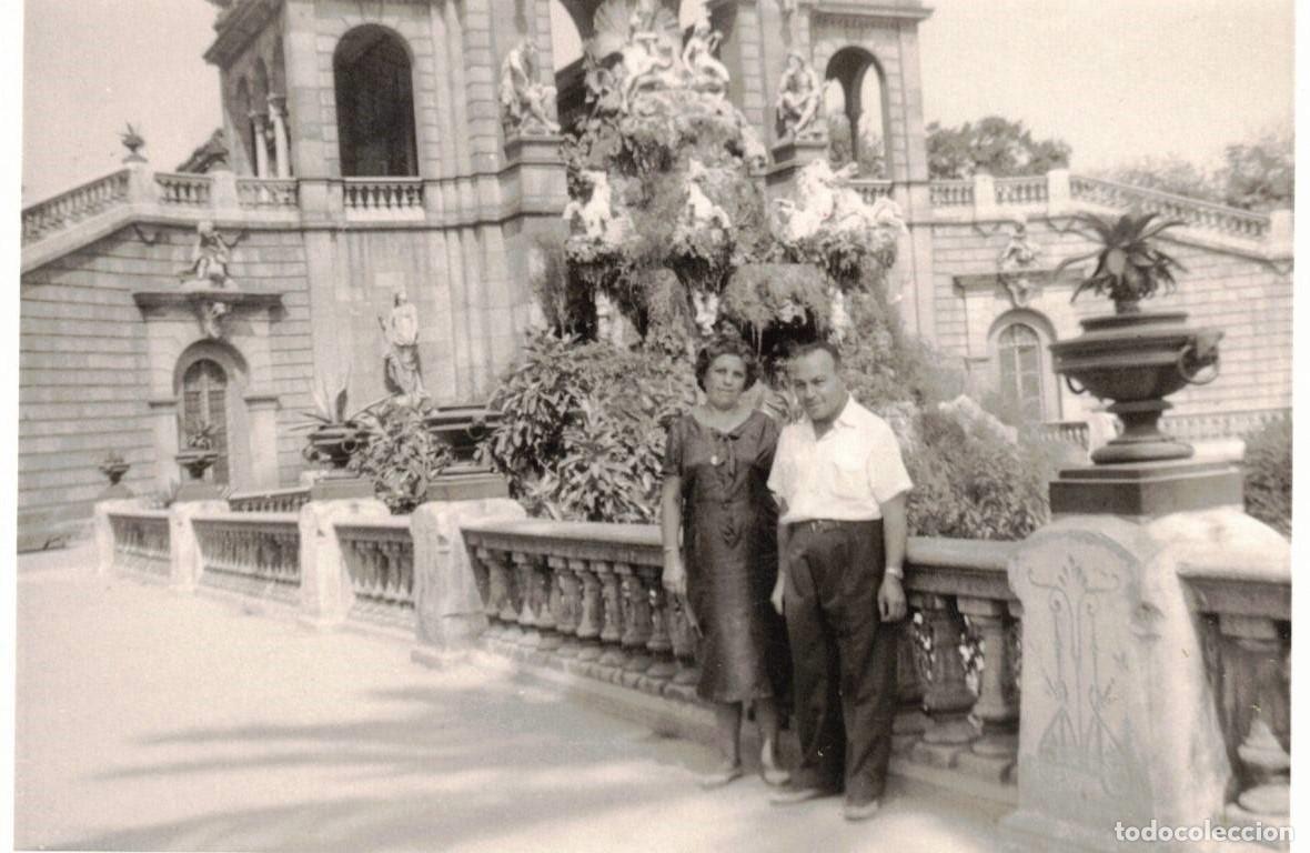 Fotograf&iacute;a antigua: :::: H496 - FOTOGRAFIA - PAREJA EN UN BONITO PAISAJE