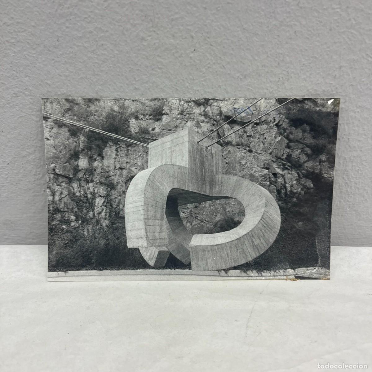 Fotografia antica: ANTIGUA FOTOGRAFIA - PARC DE LA CREUETA DEL COLL (CHILLIDA) - 10 FEBRERO 1991 - 140 X 90 MM / 4705