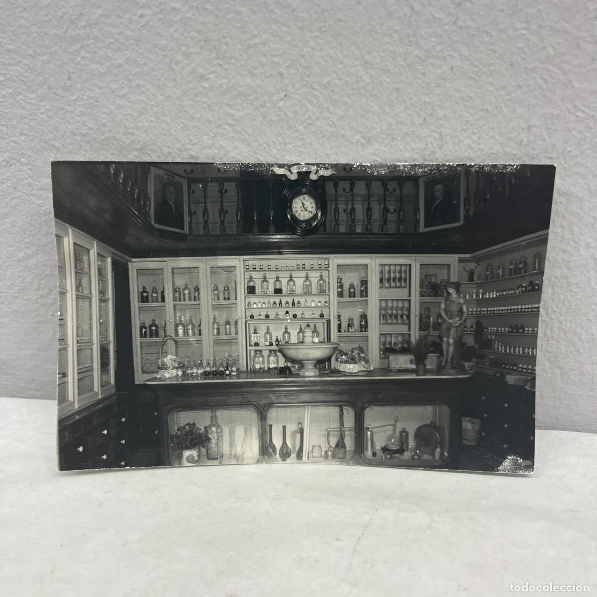 Fotografia antica: ANTIGUA FOTOGRAFIA - &rdquo;POBLE ESPANYOL, HERBOLARI DEL PI&rdquo; - 2 NOVIEMBRE 1988 - 140 X 90 MM / 4802