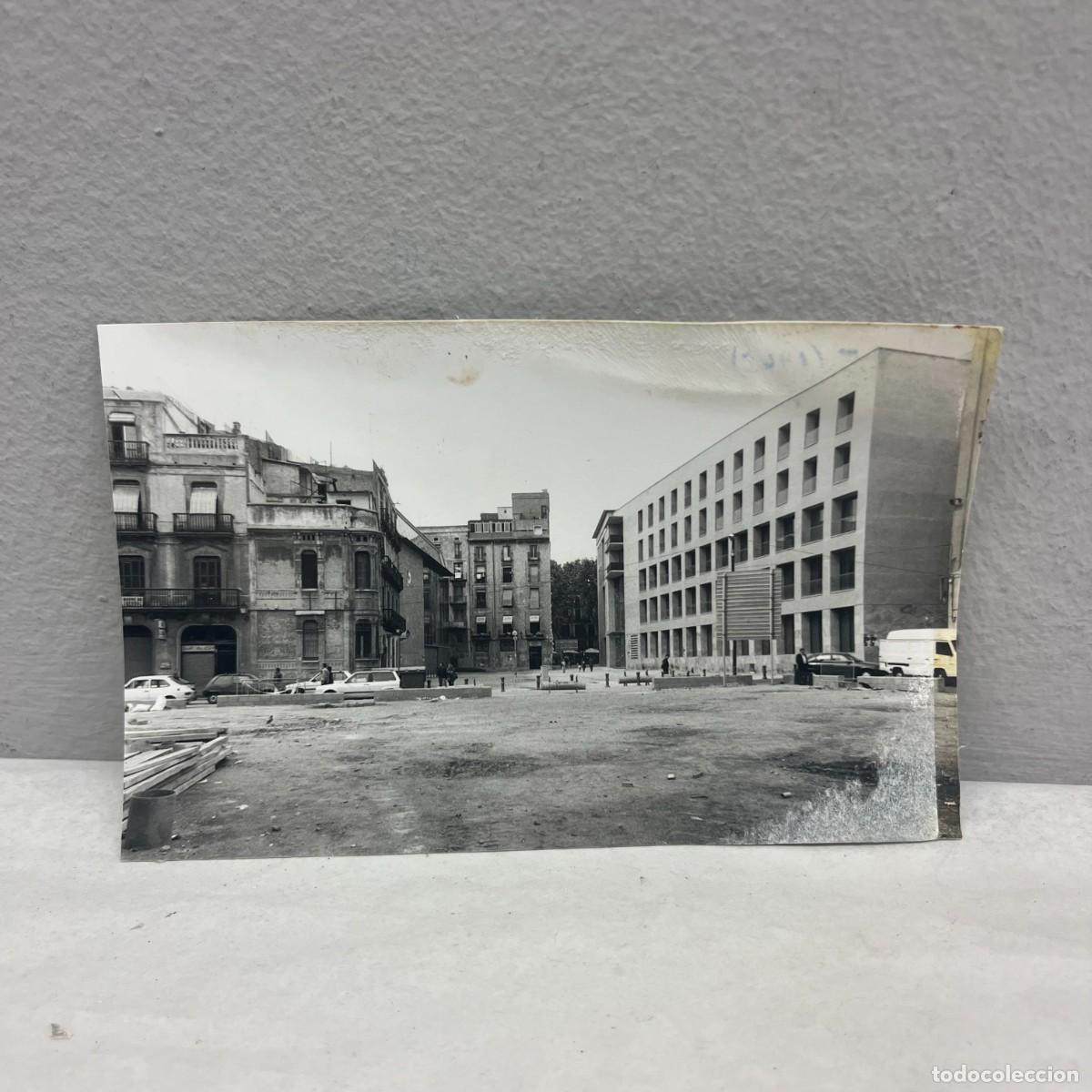 Fotograf&iacute;a antigua: ANTIGUA FOTOGRAFIA - PGE. DE LA PAU, UNIVERSITAT POMPEU FABRA - 1995 - 140 X 90 MM / 4879
