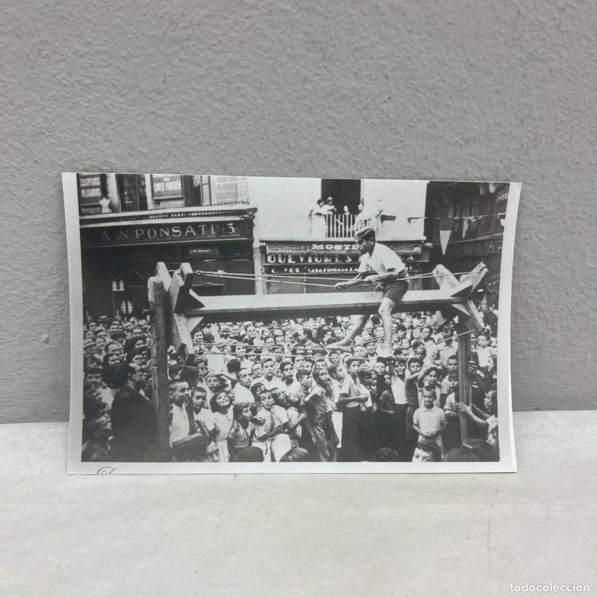 Fotograf&iacute;a antigua: ANTIGUA FOTOGRAFIA - PLA&Ccedil;A NOVA, FESTES DE SANT ROC - A&Ntilde;OS 40-50 - BARCELONA - 130 X 90 MM / 4916