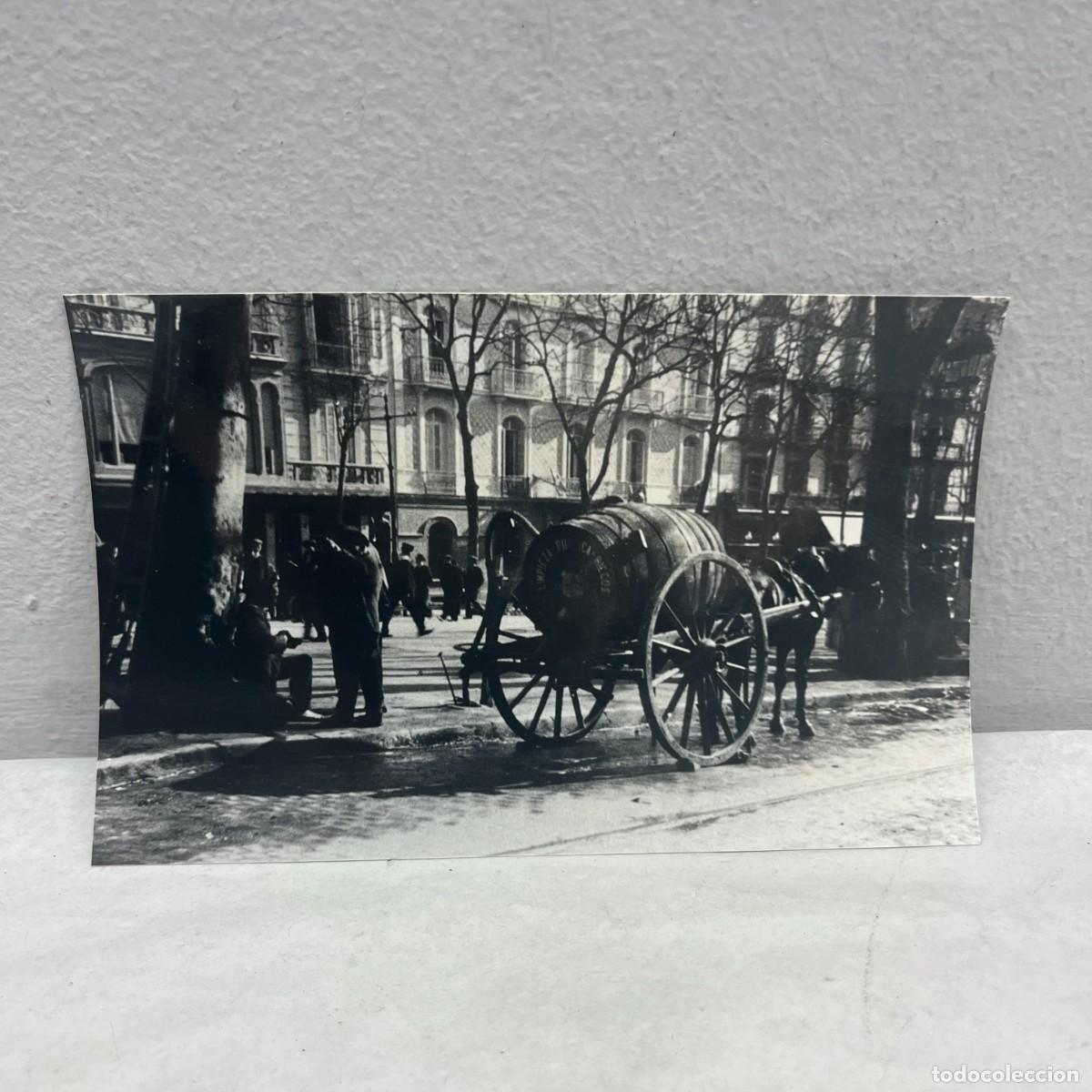 Fotograf&iacute;a antigua: ANTIGUA FOTOGRAFIA - SERVEI DE NETEJA - CARRO DE SANEAMIENTO- LIMPIEZA - 1920 - 140 X 90 MM / 4927