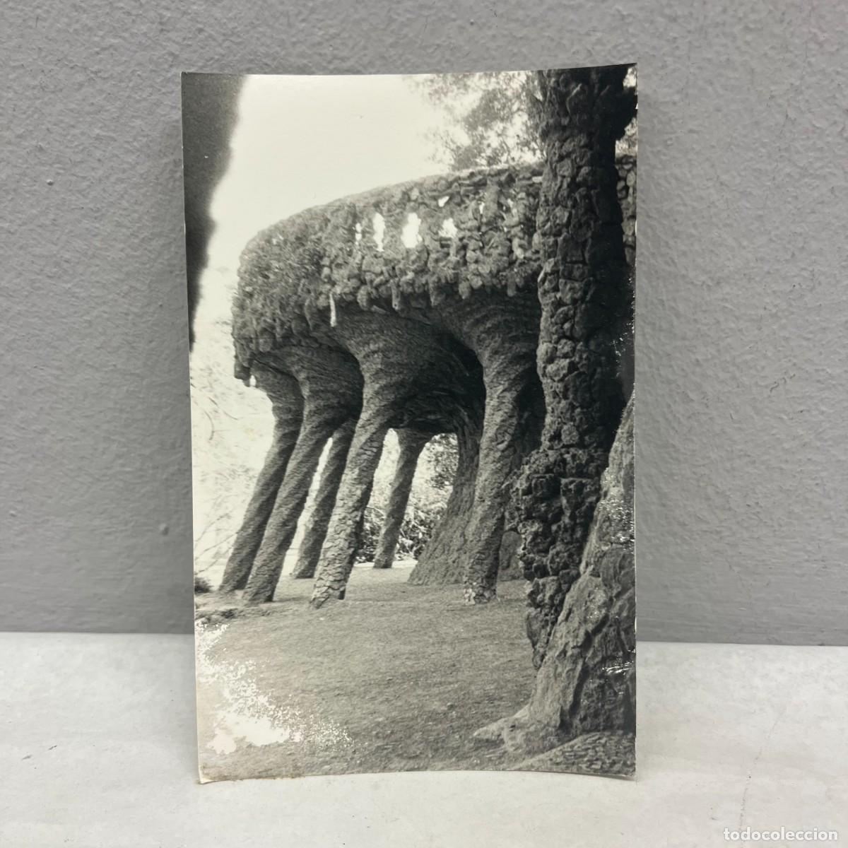 Fotograf&iacute;a antigua: ANTIGUA FOTOGRAFIA - PARK G&Uuml;ELL - ANTONI GAUD&Iacute; - BARCELONA - 1990 - 140 X 90 MM / 4984