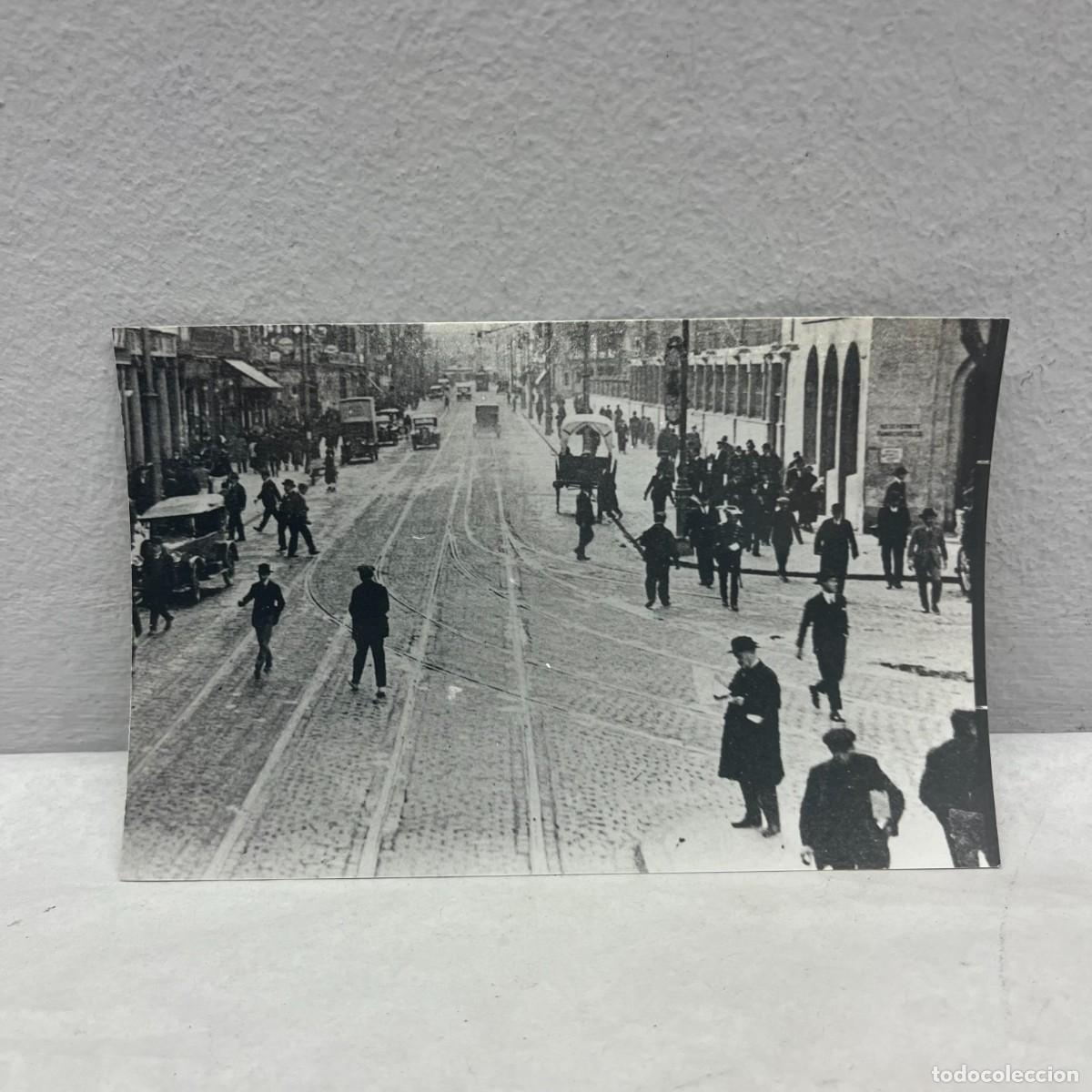 Fotograf&iacute;a antigua: ANTIGUA FOTOGRAFIA - CALLE PELAI - SALIDA ESTACION DE TREN SARRIA - BARCELONA - 140 X 90 MM / 5048