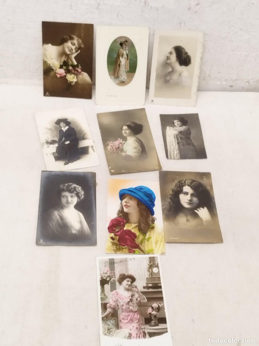 Fotograf&iacute;a antigua: Colecci&oacute;n de 10 antiguas fotos, postales. De chicas, mujeres. De principios siglo XX.