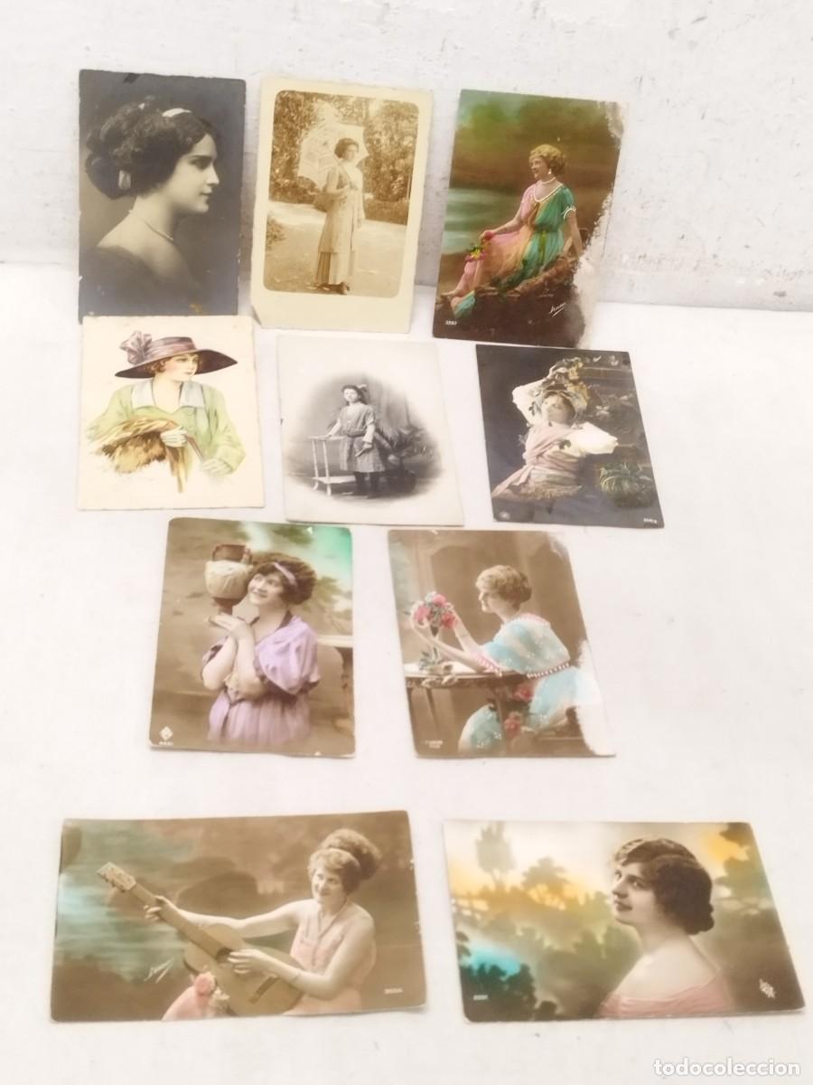 Fotograf&iacute;a antigua: Colecci&oacute;n de 10 antiguas fotos, postales. De chicas, mujeres. De principios siglo XX.
