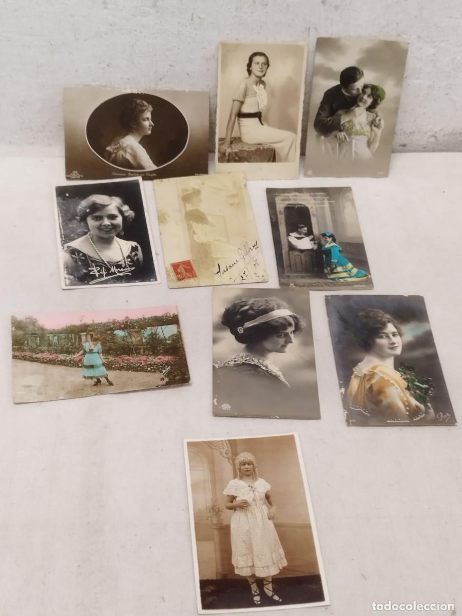 Fotograf&iacute;a antigua: Colecci&oacute;n de 10 antiguas fotos, postales. De chicas, mujeres. De principios siglo XX.