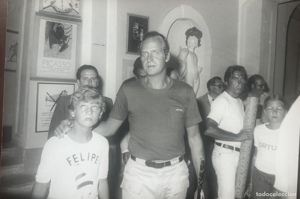 Fotograf&iacute;a antigua: FOTOGRAF&Iacute;A ORIGINAL DE EL REY JUAN CARLOS I Y EL REY FELIPE VI. FIGUERES 1978