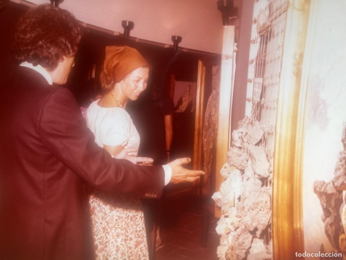 Fotograf&iacute;a antigua: FOTOGRAF&Iacute;A ORIGINAL DE LA REINA SOF&Iacute;A MUSEO DALI FIGUERES 1978