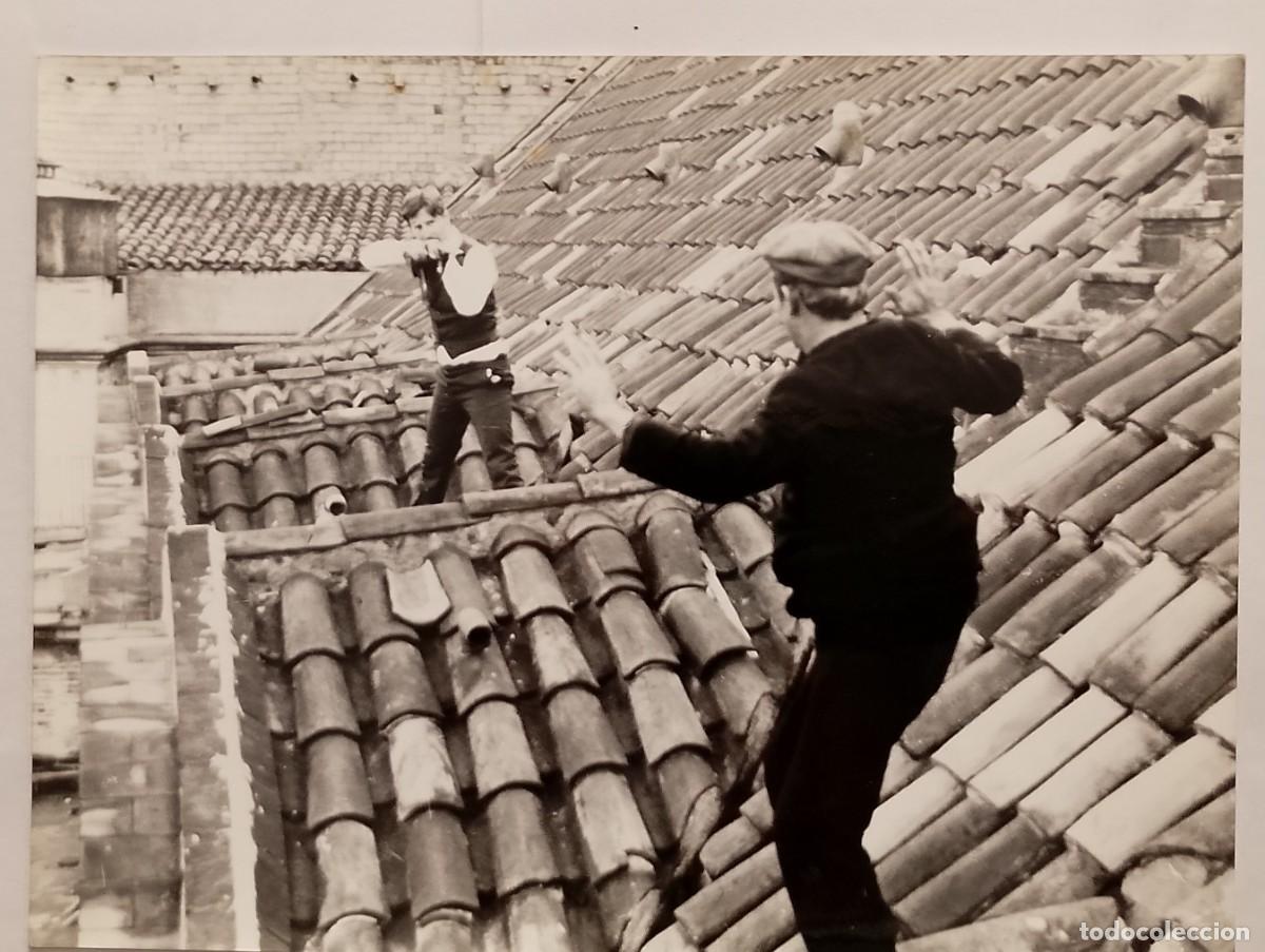 Alte Fotografie: FOTOGRAFIA DE 18X24 LA CIUTAT CREMADA 1976 CON XAVIER MUNTANER Y XAVIER ELORRIAGA