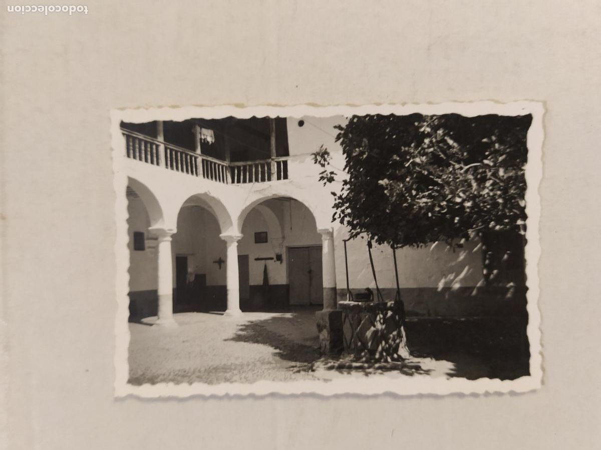 Fotograf&iacute;a antigua: SAN CARLOS DEL VALLE - PATIO MANCHEGO - FOTO A. MERLO DELGADO - FOTOGRAFIA ANTIGUA -(116.180)
