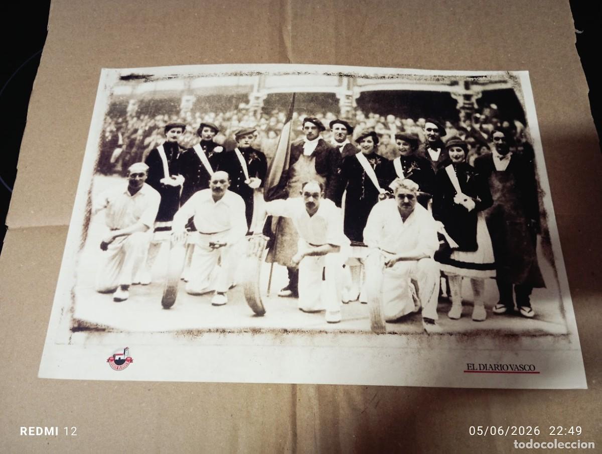 Fotograf&iacute;a antigua: FOTOGRAFIA EL DIARIO VASCO / PELOTARIS EN EL ALARDE DE IRUN CON CANTINERAS A&Ntilde;O 1937