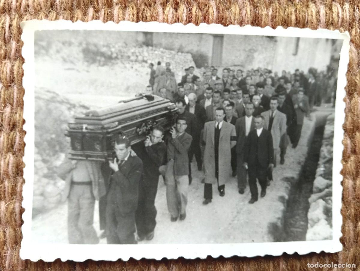 Fotograf&iacute;a antigua: ENTIERRO - FERETRO - ATAUD - MUERTO - MORTEM