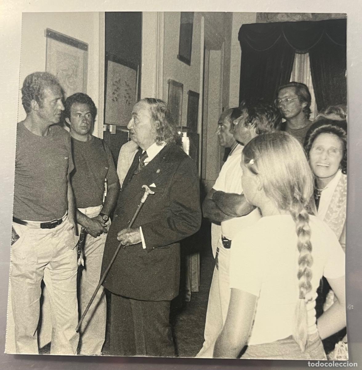 Alte Fotografie: FOTOGRAF&Iacute;A ORIGINAL DE SALVADOR DAL&Iacute; , EL REY JUAN CARLOS I Y GALA DALI 1978. ENRIC SABATER