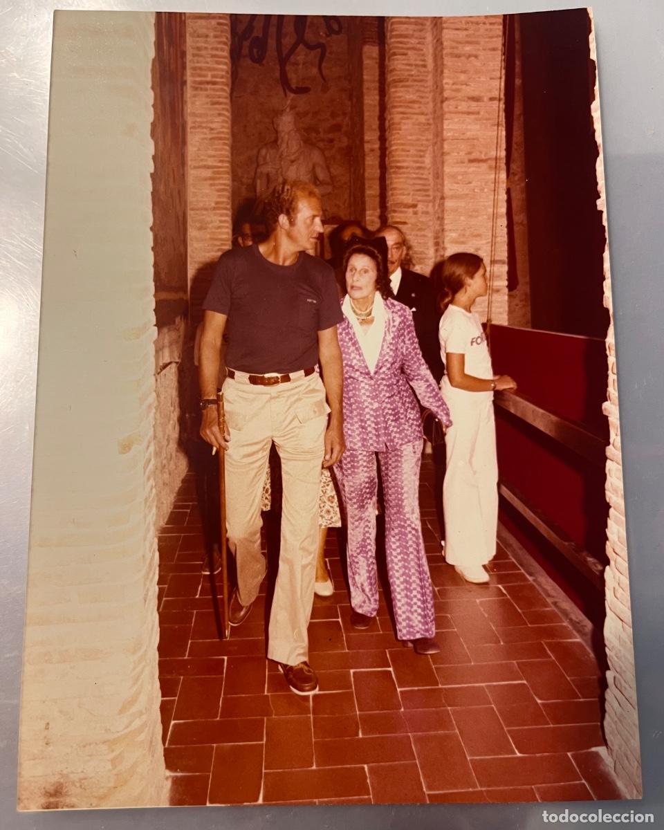 Fotograf&iacute;a antigua: FOTOGRAF&Iacute;A ORIGINAL DE SALVADOR DAL&Iacute; , GALA Y EL REY JUAN CARLOS I MUSEO DAL&Iacute; 1978