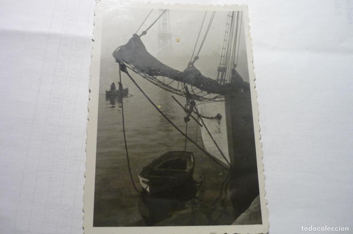 Fotograf&iacute;a antigua: fotografia peque&ntilde;a barcelona . puerto &iexcl;&iexcl;.-inscripcion dorso enero 1949 &iexcl;&iexcl;cm