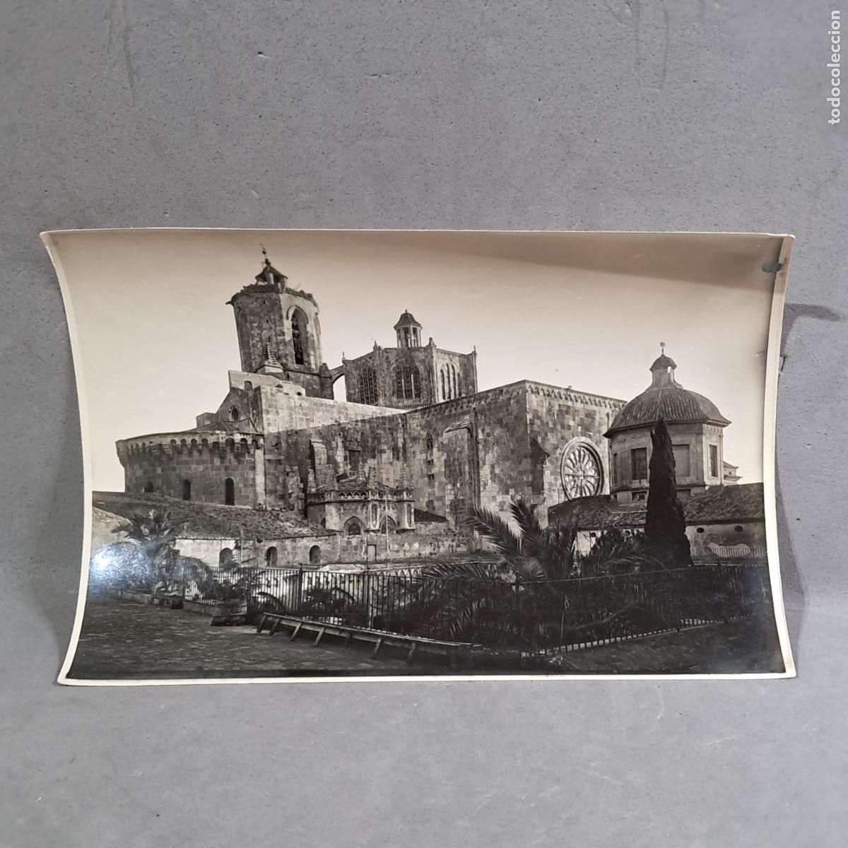 Fotograf&iacute;a antigua: Antigua fotograf&iacute;a Hermenegild Vallv&eacute;. Vista exterior de la Catedral de Tarragona. A&ntilde;os 20-30