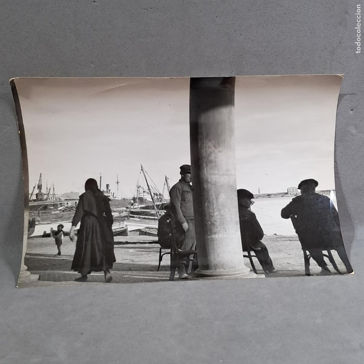Fotograf&iacute;a antigua: Antigua fotograf&iacute;a de Hermenegild Vallv&eacute;. Vista del Puerto, Tarragona, desde el Serrallo. A&ntilde;os 20-30
