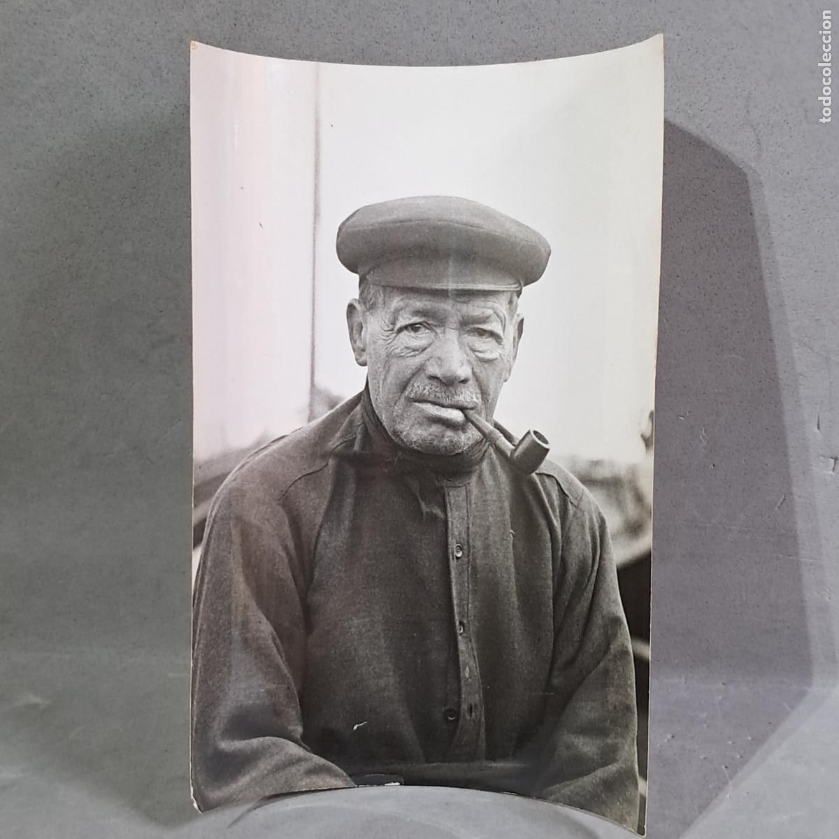Fotograf&iacute;a antigua: Antigua fotograf&iacute;a de Hermenegild Vallv&eacute;. Un pescador de el Serrallo, Tarragona. A&ntilde;os 20-30