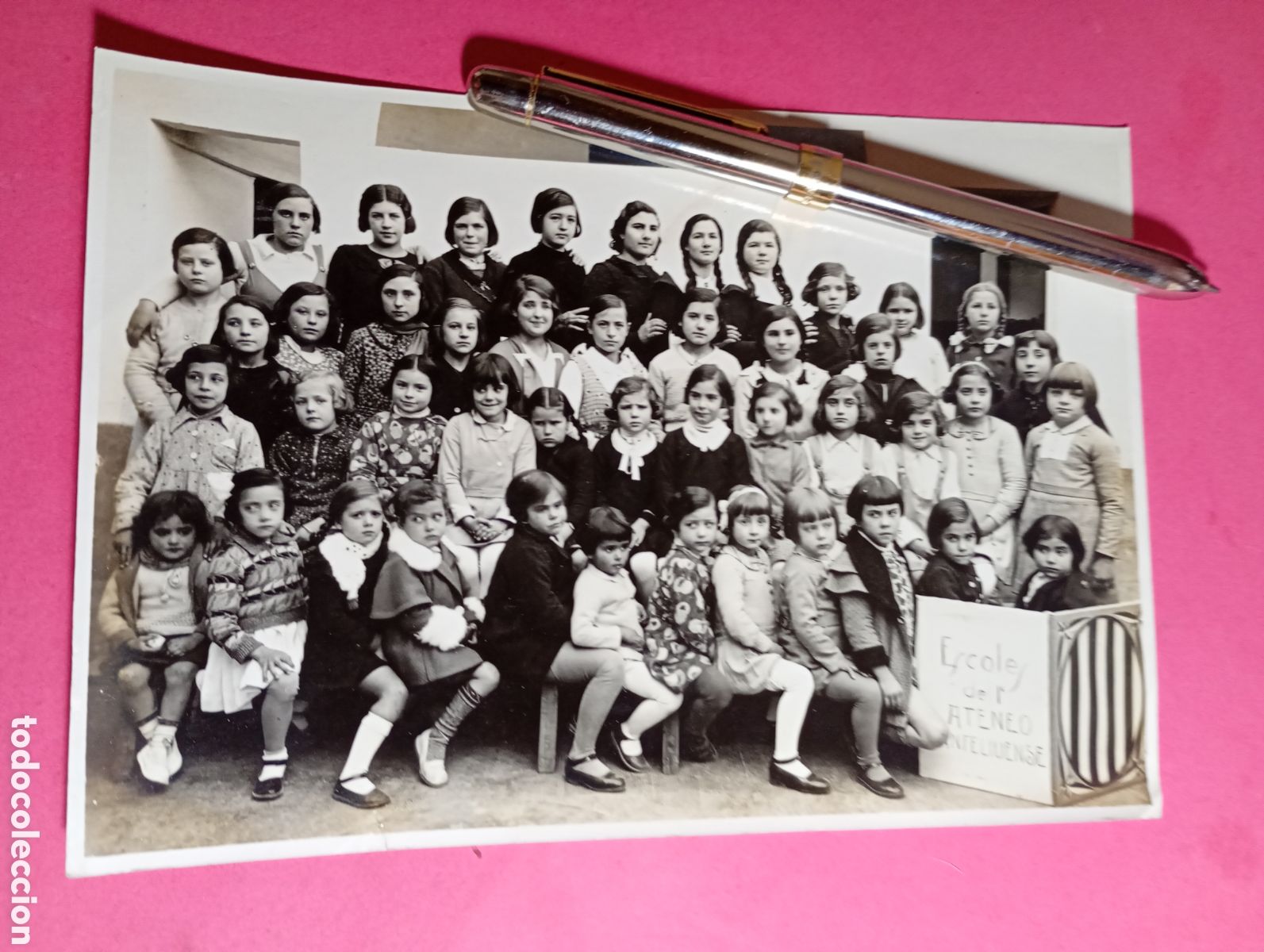 Fotograf&iacute;a antigua: SANT FELIU DE LLOBREGAT 3 CLASES DE NI&Ntilde;OS Y UNA DE NI&Ntilde;AS ESCOLES DE L&acute;ATENEU SANTFELIUENC 1930/39