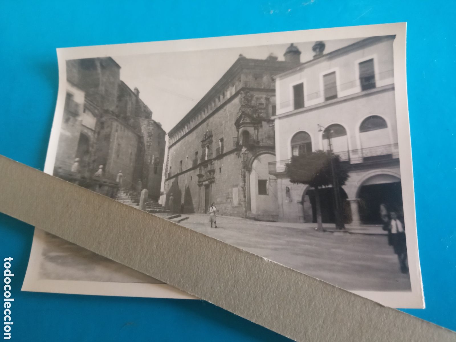 Fotograf&iacute;a antigua: Antigua fotograf&iacute;a en Trujillo (C&aacute;ceres) 1952, mide 98x70 mm